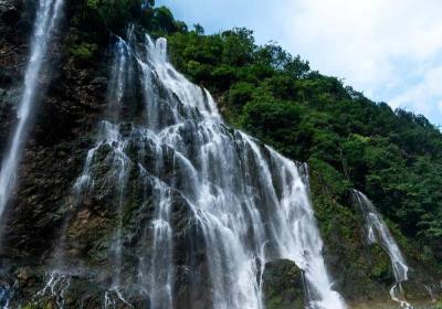 四川版喀纳斯，免费野生瀑布避暑秘境——瓦屋山燕远村瀑布全攻略